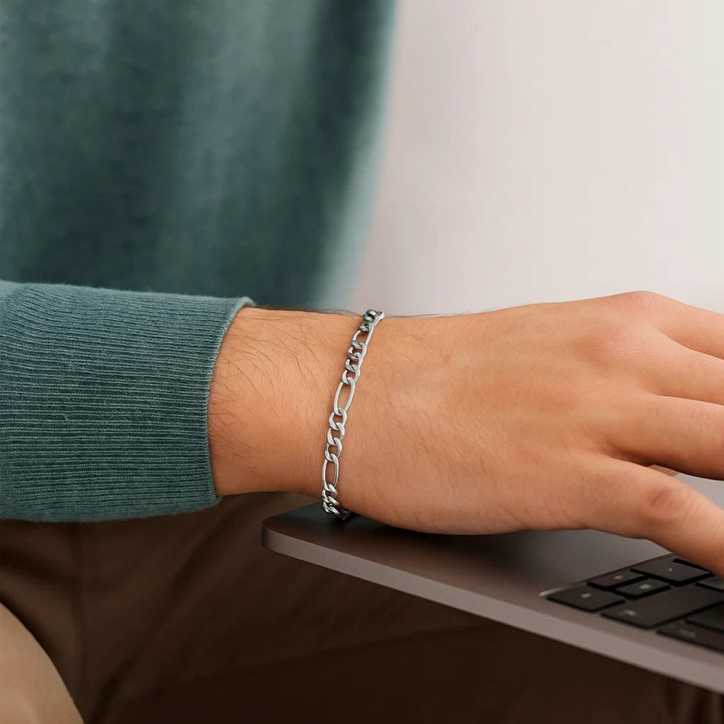 14k White Gold Solid Figaro Bracelet (3.80 mm) — view 6