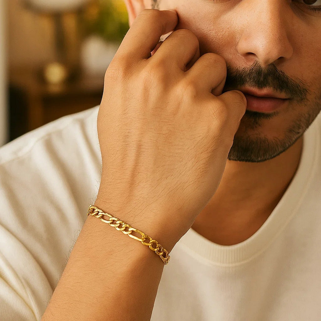 10k Yellow Gold Solid Figaro Bracelet (4.50 mm) — view 3