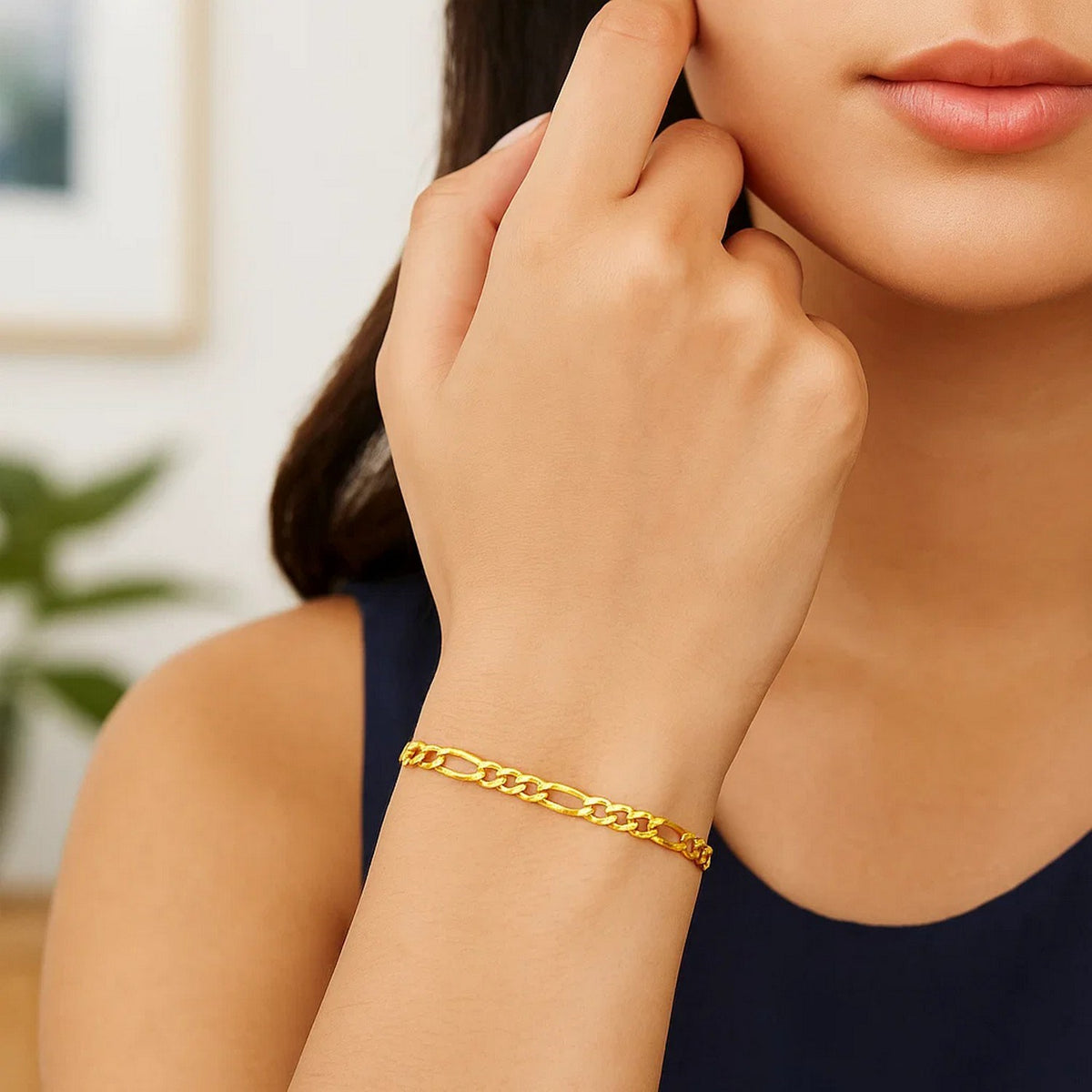 10k Yellow Gold Solid Figaro Bracelet (4.50 mm) — view 6