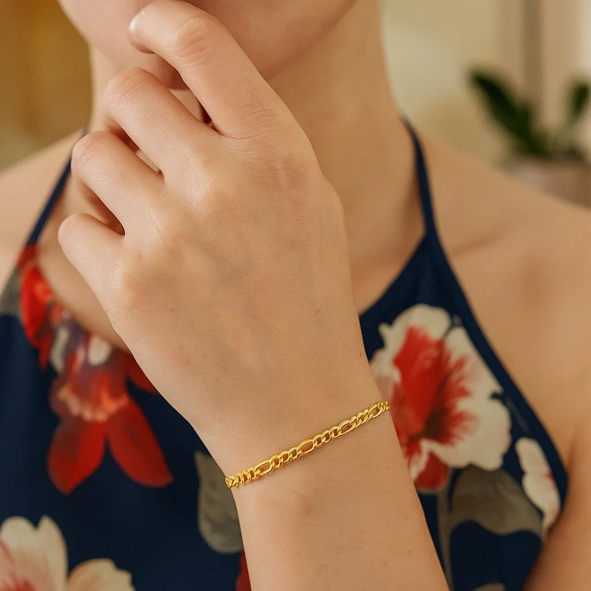 10k Yellow Gold Link Figaro Bracelet (2.60 mm) — view 5