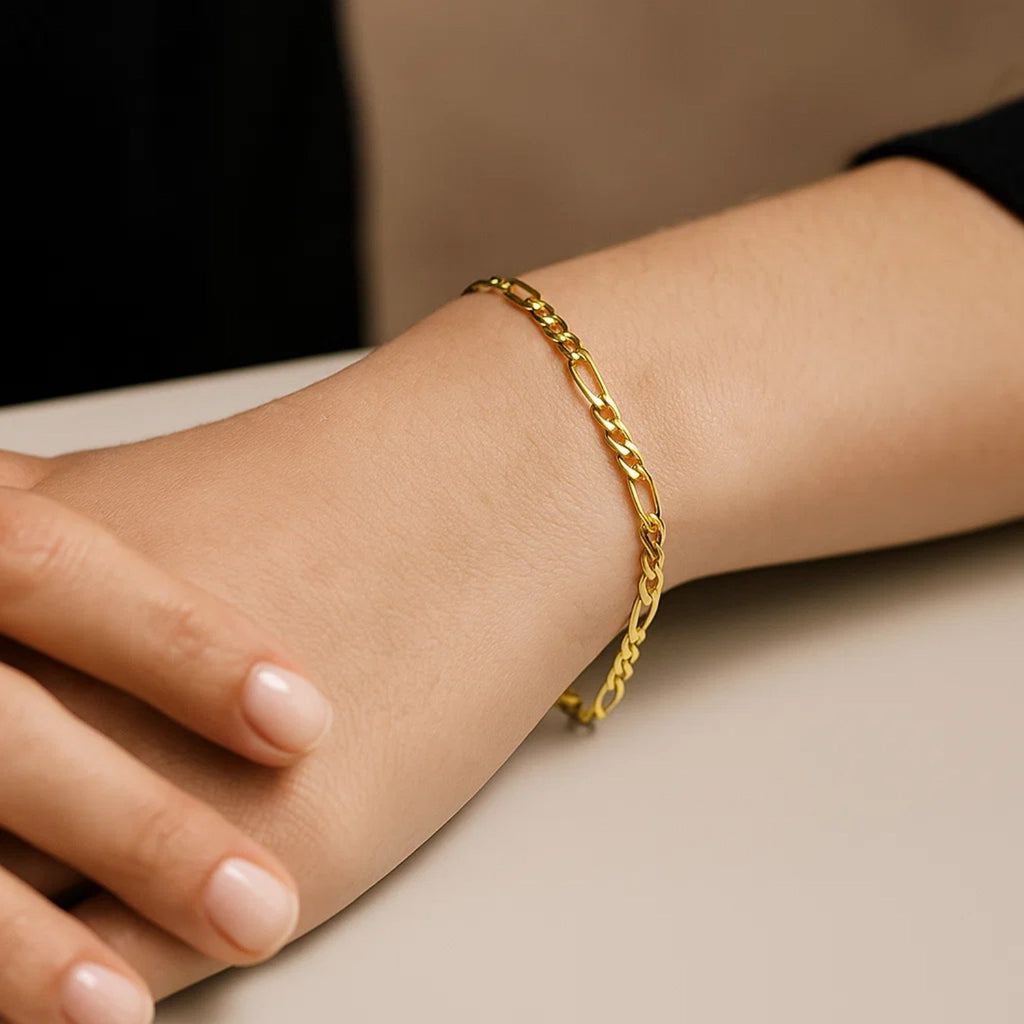 10k Yellow Gold Link Figaro Bracelet (2.60 mm) — view 7