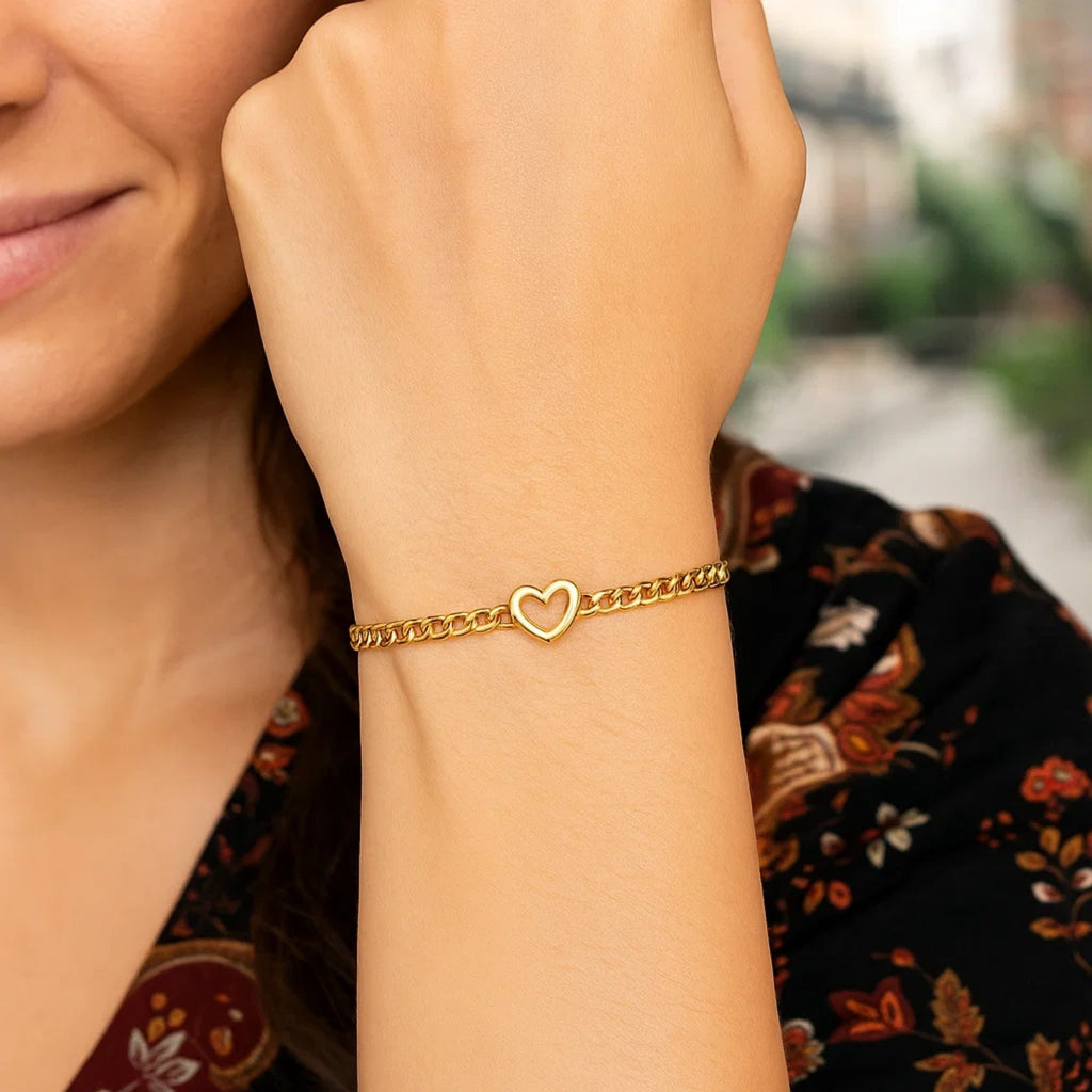 14k Yellow Gold 7 inch Curb Chain Bracelet with Heart (3.40 mm) — view 5