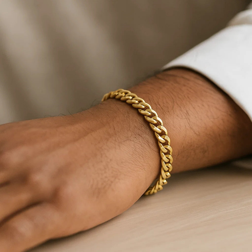 10k Yellow Gold Light Miami Cuban Bracelet (7.00 mm) — view 7