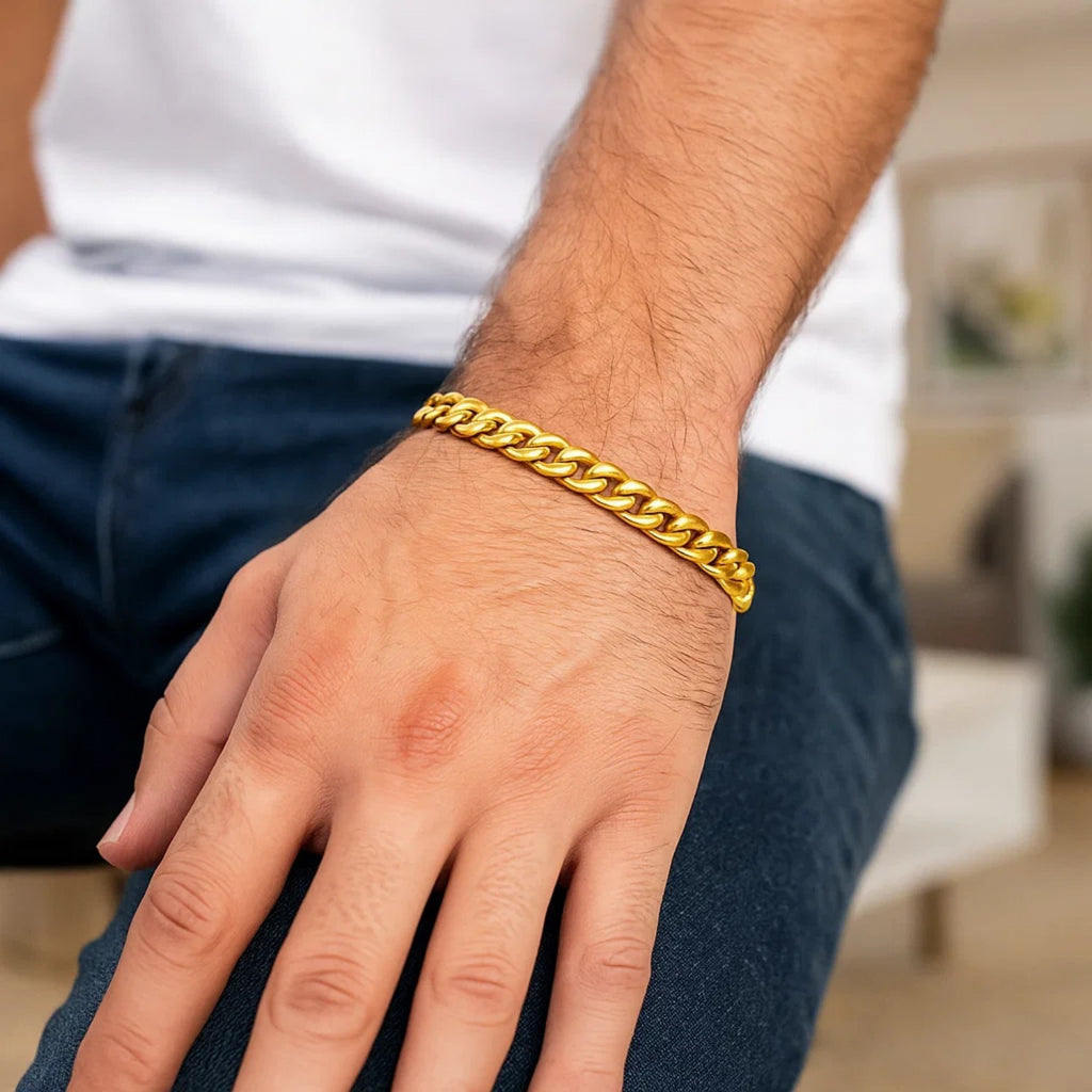 10k Yellow Gold Light Miami Cuban Bracelet (7.00 mm) — view 8