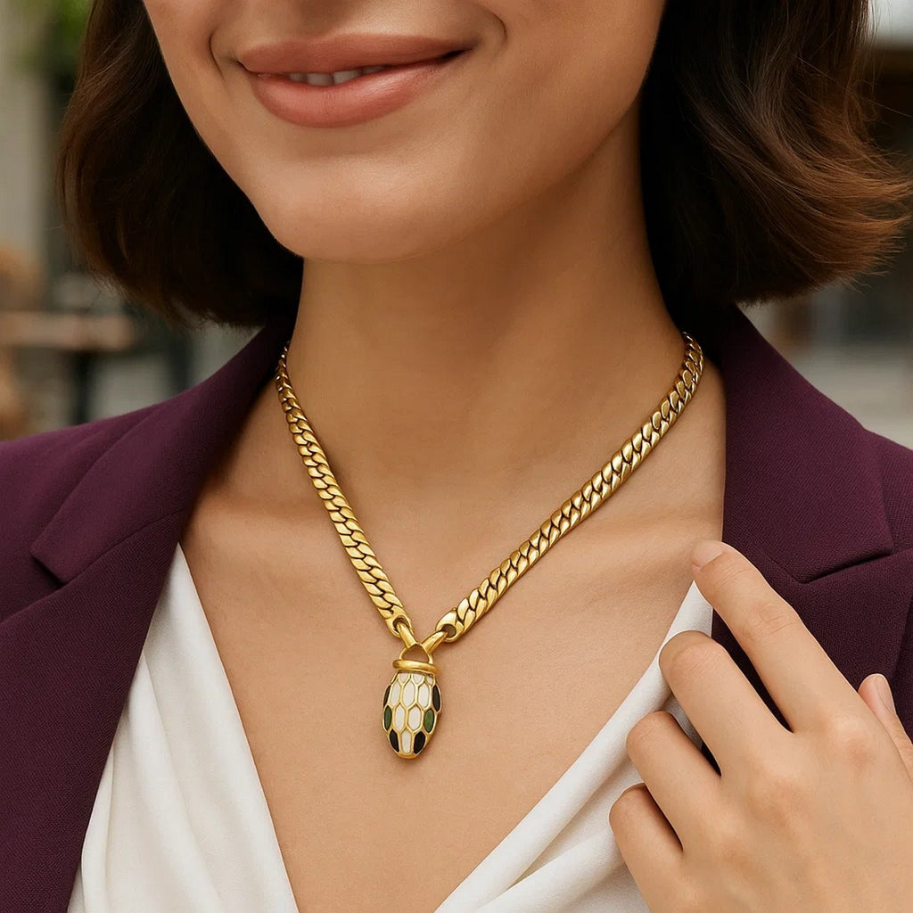 Le Serpent Curb Link Necklace in 14K Yellow Gold — view 6