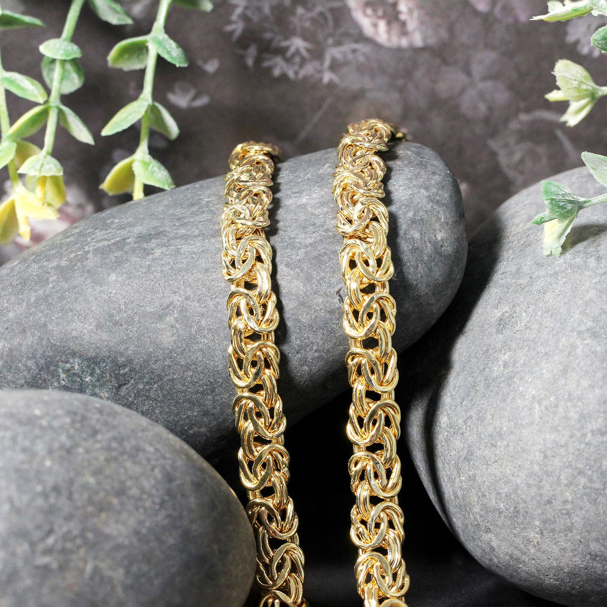 14k Yellow Gold Byzantine Motif Chain Necklace — view 4