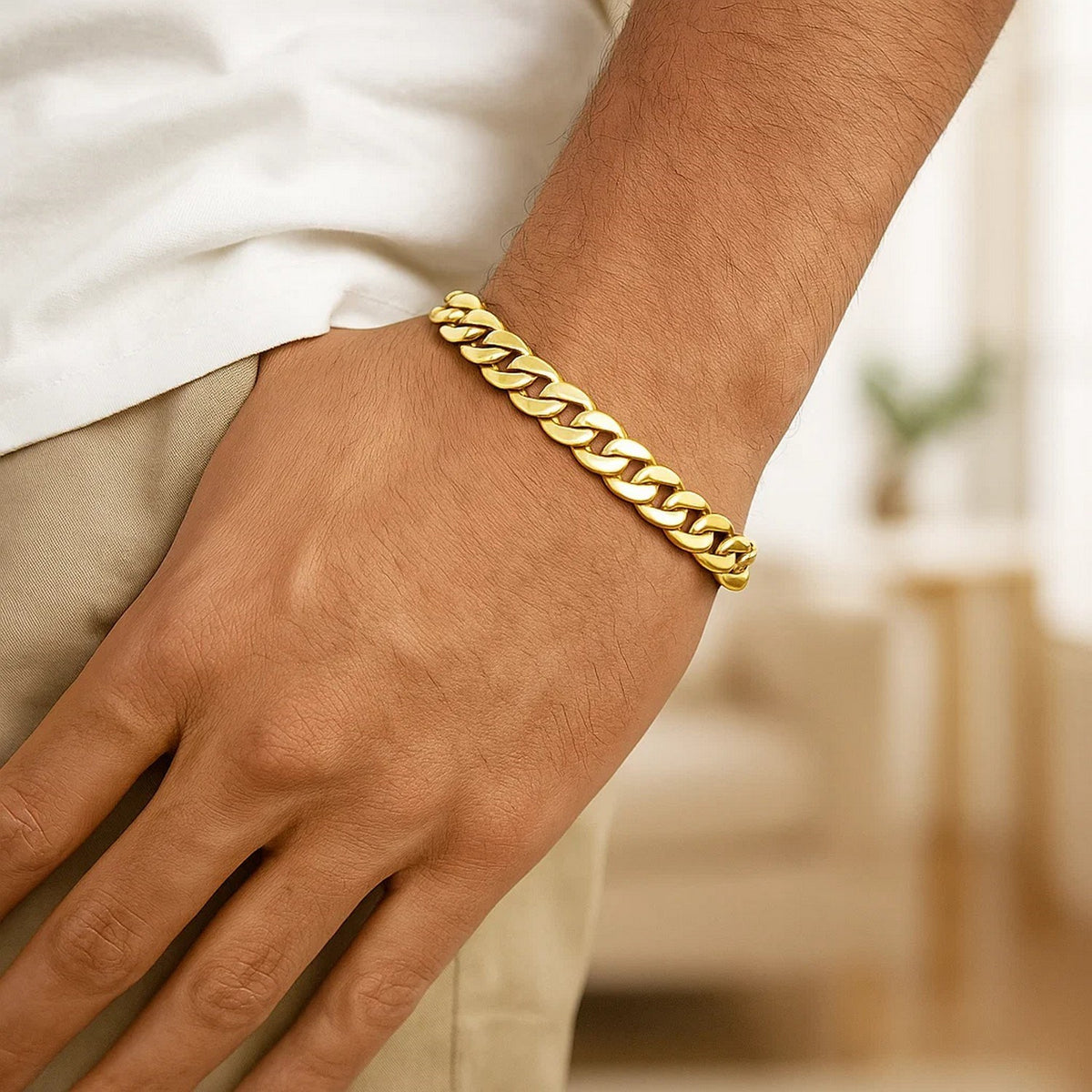 10k Yellow Gold Light Miami Cuban Bracelet (8.00 mm) — view 8