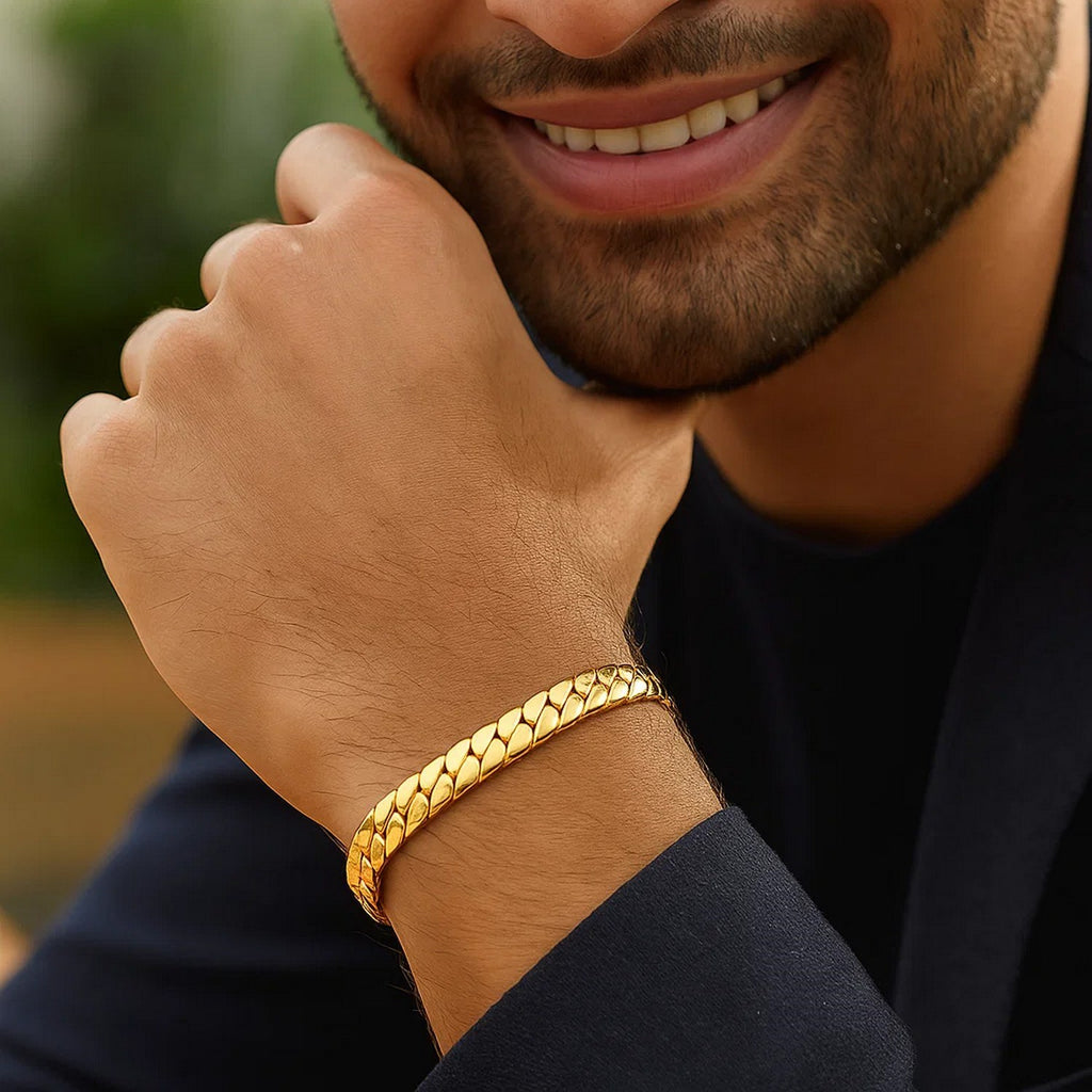 14k Yellow Gold 8 inch Mens Curb Chain Bracelet (8.00 mm) — view 4